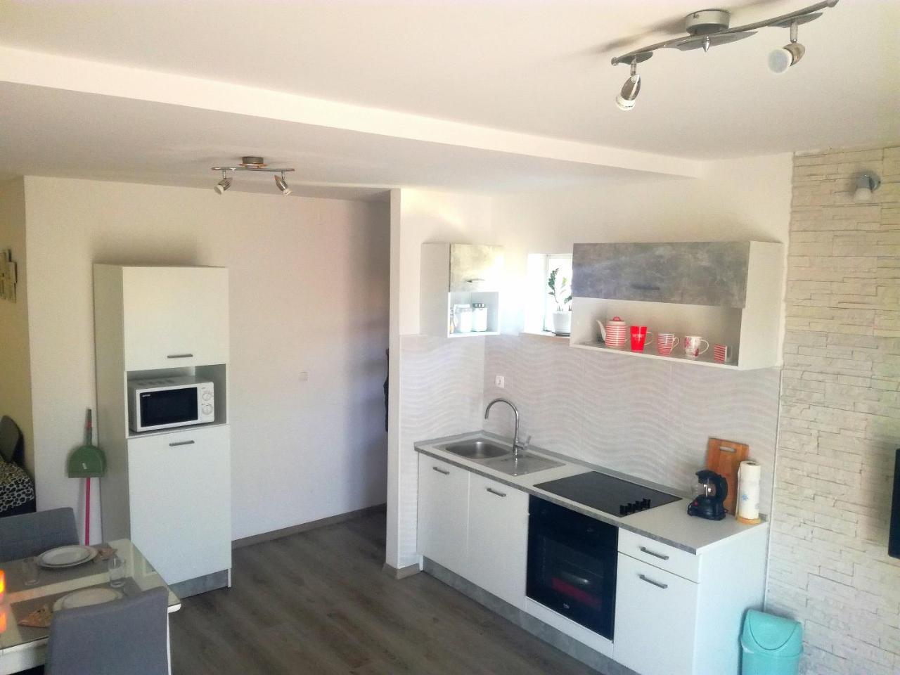Tribalj Apartments Tonci מראה חיצוני תמונה