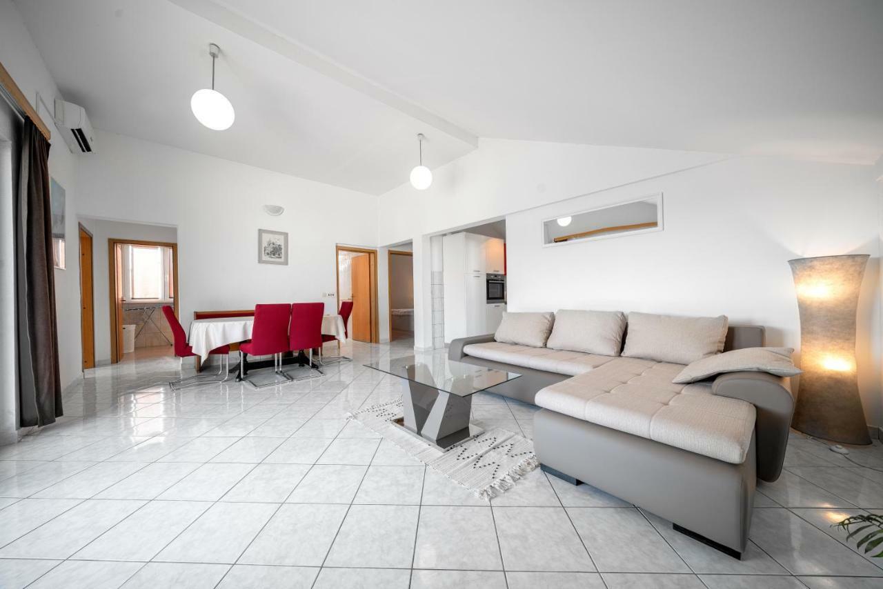 Tribalj Apartments Tonci מראה חיצוני תמונה